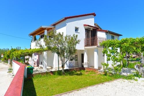 Stinjan Apartamento | Apartment Branko 2081
