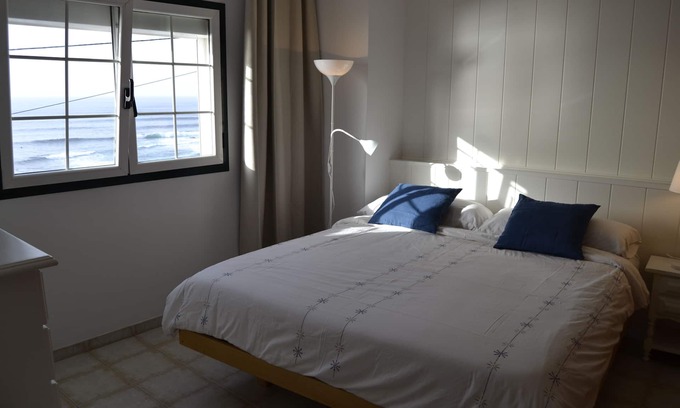 Punta del Hidalgo Apartamento | Apartamento junto al mar con una vista espectacular