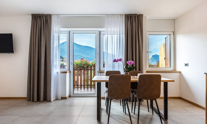 San Lorenzo in Banale Apartamento | Apartamento 'Cima Brenta' con Wi-Fi