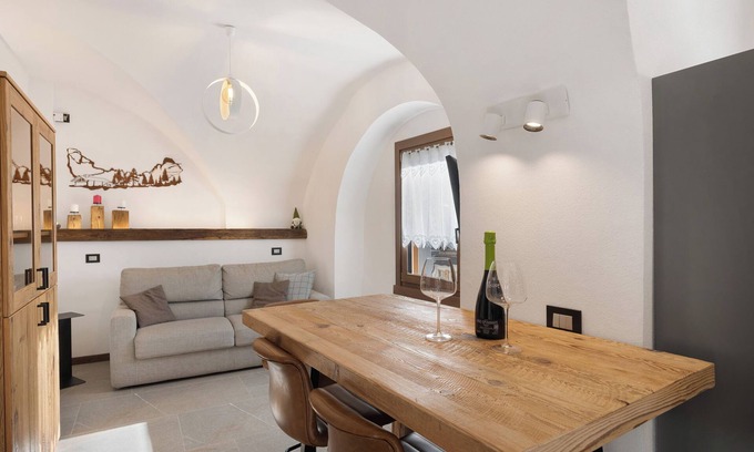 Ragoli Apartamento | Apartamento 'Ca Del Pan' con vistas a la montaña, jardín privado y Wi-Fi