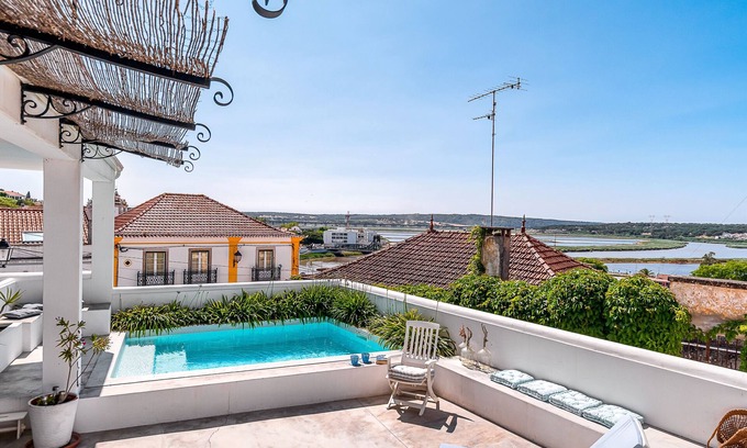 Alcacer do Sal Apartamento | Apartamento 'Calçada' con piscina privada, terraza privada y Wi-Fi