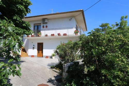 Silo Apartamento | Apartment Car Marica