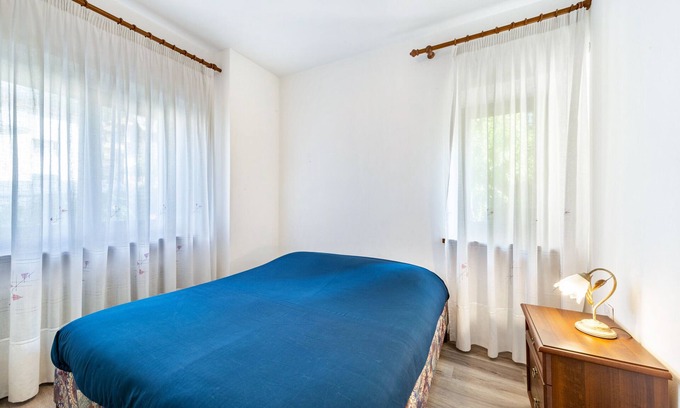 Auronzo di Cadore Apartamento | Apartamento 'Casa Da Rin Emma' con vistas a la montaña, jardín privado y Wi-Fi