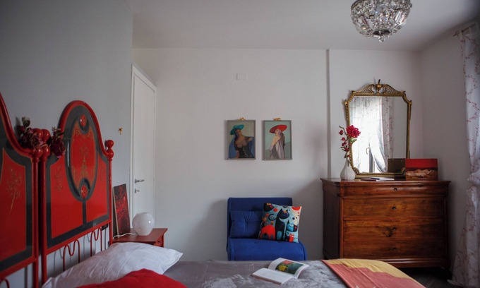 Borgo Val di Taro Apartamento | Apartamento 'Casa Ludovico' con terraza privada y balcón