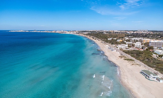 Galatone Apartamento | Apartamento 'Casa dei Delfini' con jardín y aire acondicionado