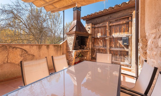Casas Altas Apartamento | Apartamento 'Casa Del Arco' con vistas a la montaña, terraza privada y balcón