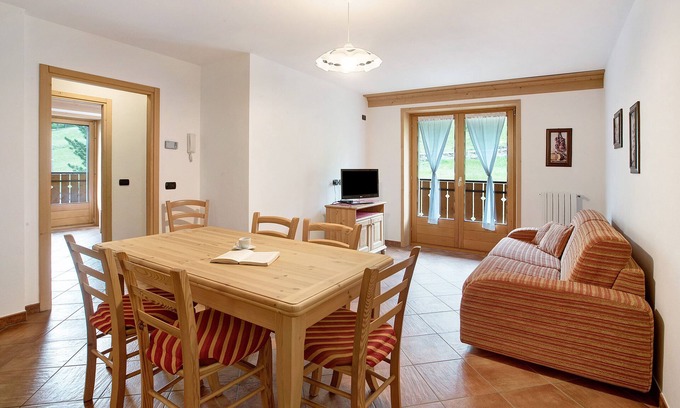 Santa Caterina Valfurva Apartamento | Apartamento 'Casa Michela Bilocale 2' con vistas a la montaña, terraza compartida y Wi-Fi