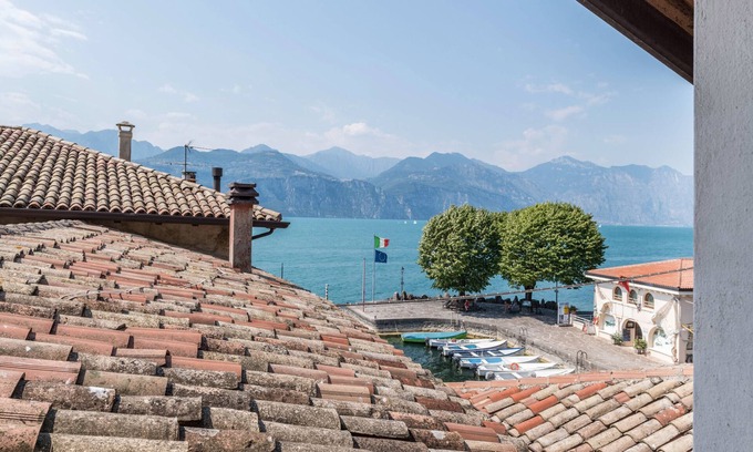 Cassone Apartamento | Apartamento 'Casa Tap House' con vistas al lago, balcones y A/C