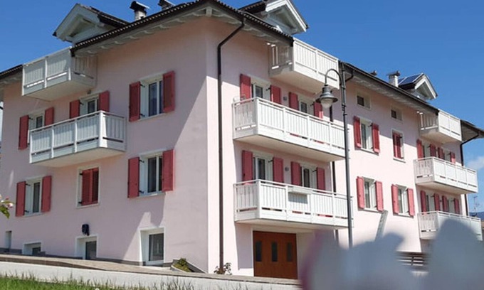 Brez Apartamento | Apartment 'Casa vacanze Rosa 4' with Mountain View, Balcony and Wi-Fi