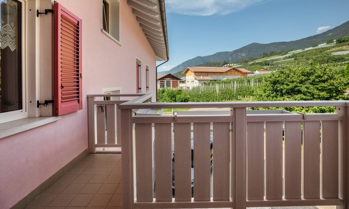 Brez Apartamento | Apartment 'Casa vacanze Rosa 6' with Mountain View, Balcony and Wi-Fi
