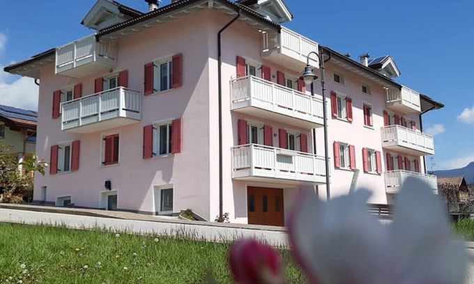 Brez Apartamento | Apartment 'Casa vacanze Rosa 9' with Mountain View, Balcony and Wi-Fi