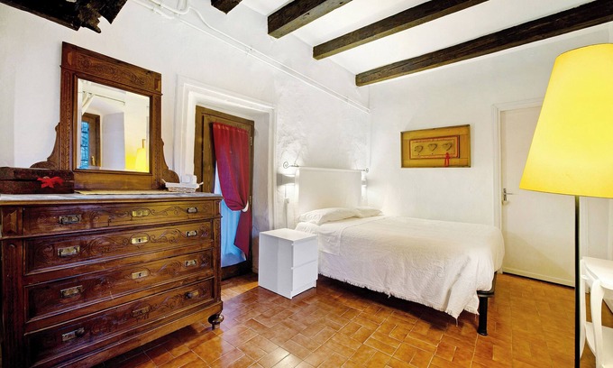 Saint Maurice Apartamento | Apartamento 'Cascina Des Religieuses - Cheminée' con vistas a la montaña, terraza privada y Wi-Fi