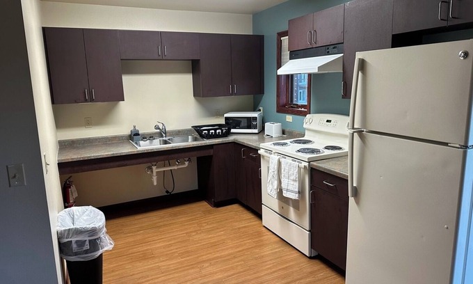 Plymouth Apartamento | Apartment Centrally Located