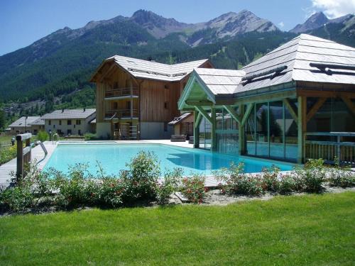 Monetier-les-Bains Apartamento | Apartment Chamoissiere
