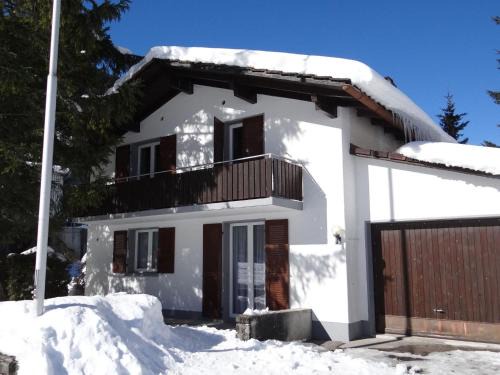 Engelberg Apartamento | Apartment Chalet Eien by Interhome