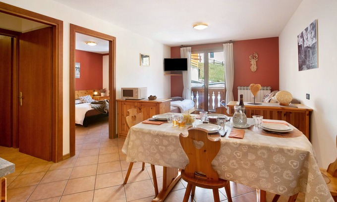Santa Caterina Valfurva Apartamento | Apartamento 'Chalet Primula 11' con vistas a la montaña, terraza privada y Wi-Fi