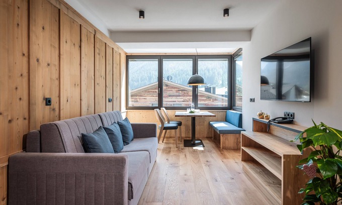 Sesto Apartamento | Apartamento 'Chalet Rudla para 2 personas' con vistas a la montaña, jardín comunitario y wifi