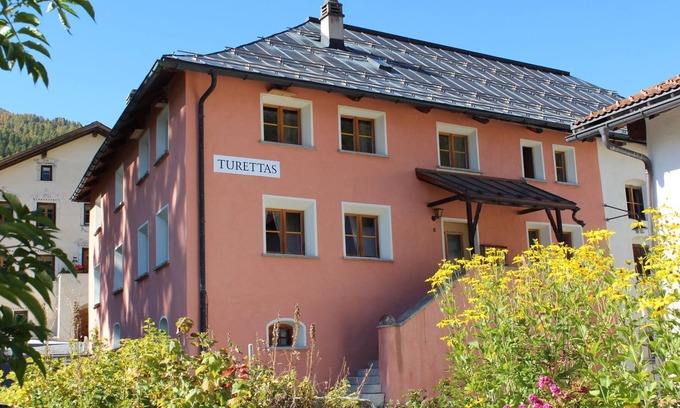 Fuldera Apartamento | Apartment Chasa Turettas Fuldera upper floor