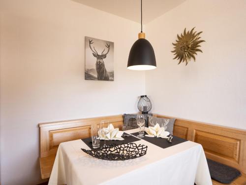 Champfer Apartamento | Apartment Chesa Corvatsch 211 - Champfer by Interhome