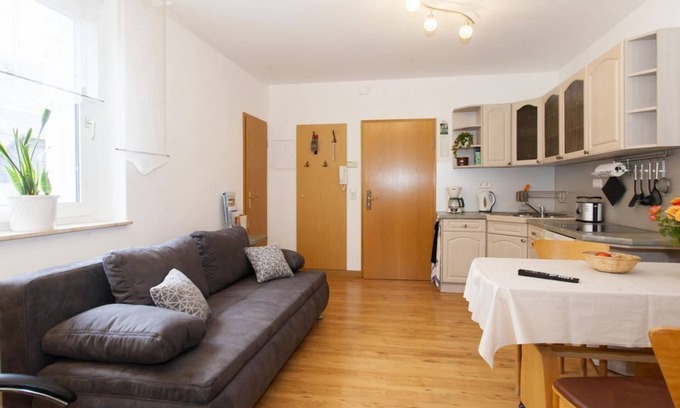 Ellefeld Apartamento | Apartment Christine, shower, WC, 1 bedroom - Ferienwohnungen Möckel