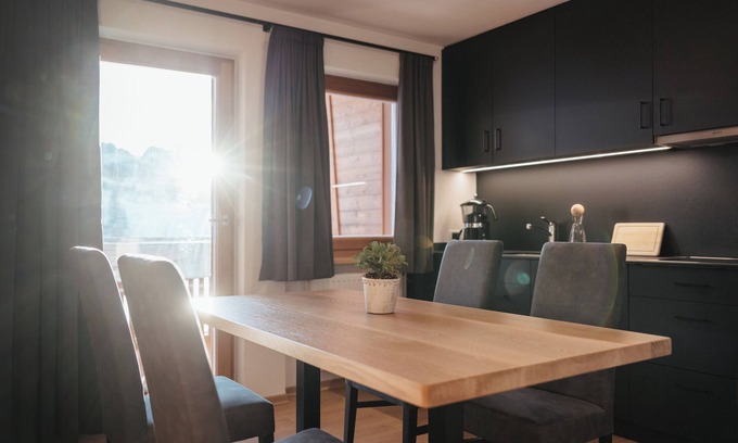 Badia Apartamento | Apartamento 'Ciasa Willy Conturines' con vistas a la montaña, balcón y Wi-Fi