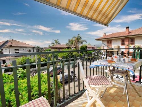 Fondachello Apartamento | Apartment Clara by Interhome