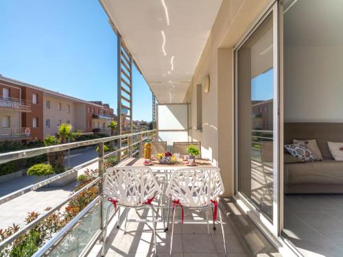La Jetee Apartamento | Apartment Clos Isabelle by Interhome