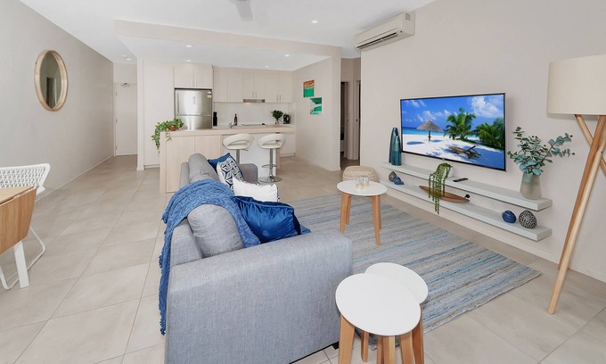 Cairns North Apartamento | Apartment Close to the City Life on Lake 3
