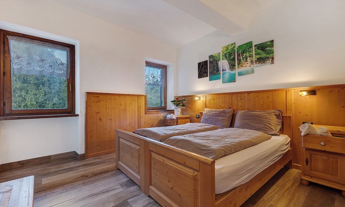 Ala Apartamento | Apartamento 'Con La Testa Fra Le Nuvole' con vistas a la montaña, terraza compartida y Wi-Fi