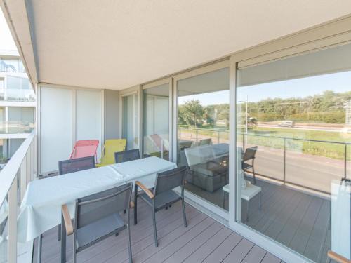 Bredene Apartamento | Apartment Costae by Interhome