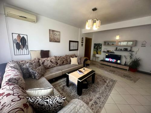 Tirana Apartamento | Apartment Crystal Comfort Stylish Spotless