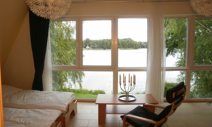 Schwerin Apartamento | Apartamento Dachgeschoss - Ferienwohnhaus Drei am Zemminsee