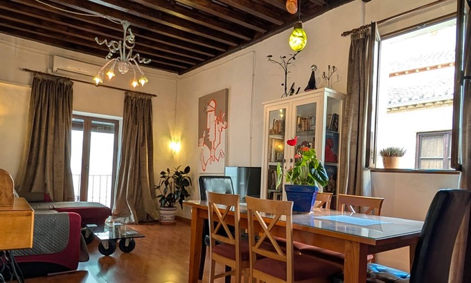 Albaicín Apartamento | Apartamento 'Dar Ar Nur Albaycin' con vistas a la montaña, Wi-Fi y aire acondicionado