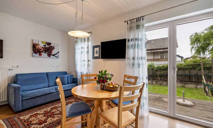 Terlano Apartamento | Apartamento 'Das Landhaus Apt Chardonnay' con vistas a la montaña, terraza privada y Wi-Fi