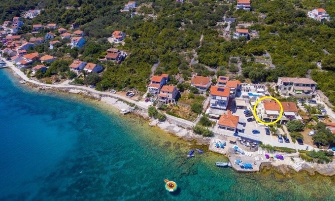 Mali Iz Apartamento | Apartment Davor A3 Mali Iz (Island Iz), Zadar riviera