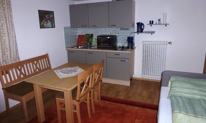 Bayerisch Eisenstein Apartamento | Apartment with shared balcony and WLAN