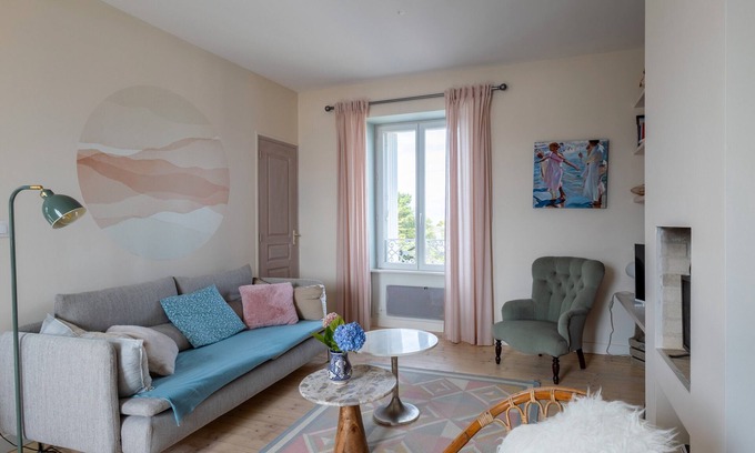 Locquirec Apartamento | Apartment 'De Charme' with Sea View