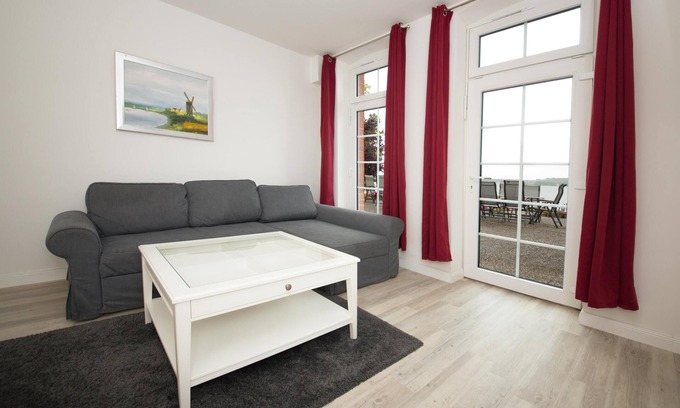 Rabenkirchen-Faulueck Apartamento | Apartment 12 in the Schleiblick apartment building with a direct view of the Schlei, maisonette apartment