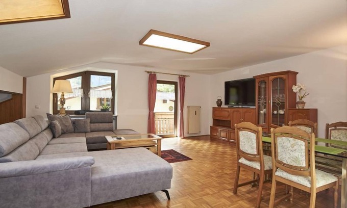 Konigssee Apartamento | Apartamento Hoher Göll, de 2 a 4 personas, 125 m², 2 dormitorios separados, sala de estar con instalaciones para dormir, ducha y bañera