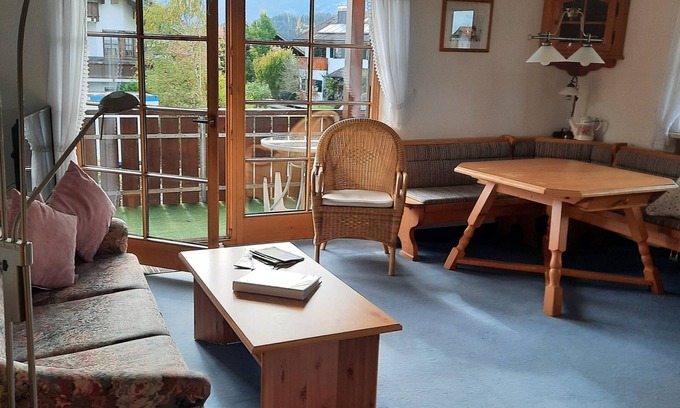 Sonthofen Apartamento | Apartamento 'Ferienwohnung Hörnerblick 32' con vistas a la montaña, balcón y Wi-Fi