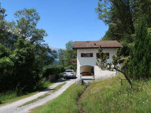 Albula-Alvra Apartamento | Apartment Deli by Interhome