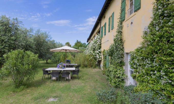 Cavaion Veronese Apartamento | Apartamento 'Delicious House Michelangelo' con jardín compartido, Wi-Fi y aire acondicionado