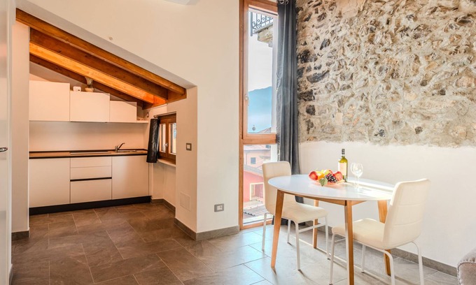 Azzano Apartamento | Apartamento DeMa by Interhome