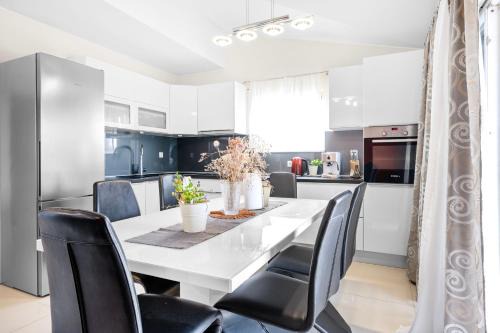 Bilice Apartamento | Apartment Desiree Bilice - Sibenik