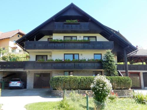 Bohinjska Bistrica Apartamento | Apartment Dijak