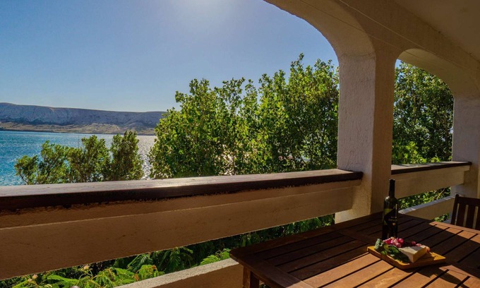 Zubovici Apartamento | Apartment directly at the beach, 2 balconys, sea view and free WiFi