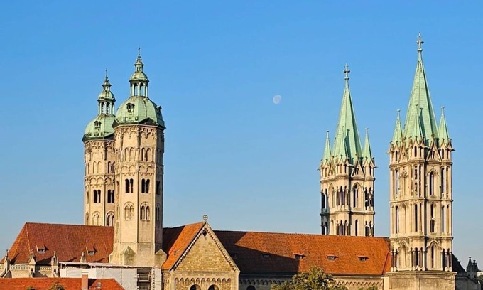 Naumburg Apartamento | Apartment Domblick - apartment/apartment, shower, WC, 2 bedrooms