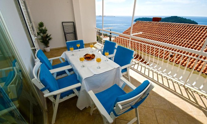 Ploce Apartamento | Apartment Duby