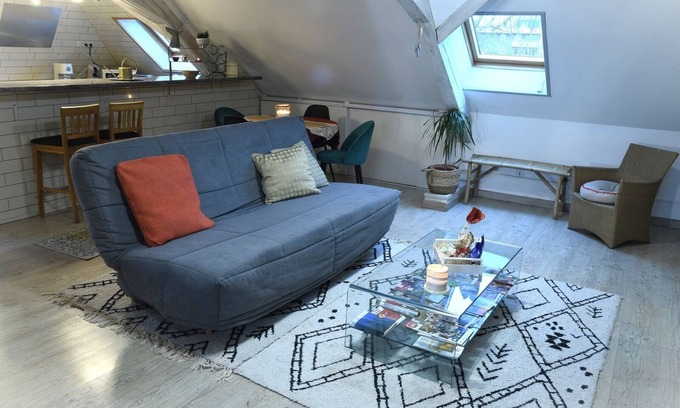Mulhouse Apartamento | Apartamento 'Duplex Cosy' con jardín privado, Wi-Fi y aire acondicionado