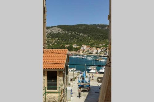 Komiza Apartamento | Apartment Eša